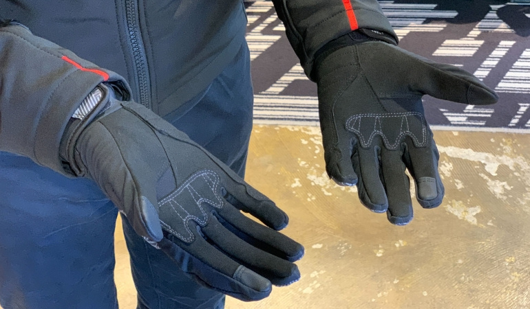 ダイネーゼ埼玉三郷スタッフインプレッション『INTREPYD GLOVES』編